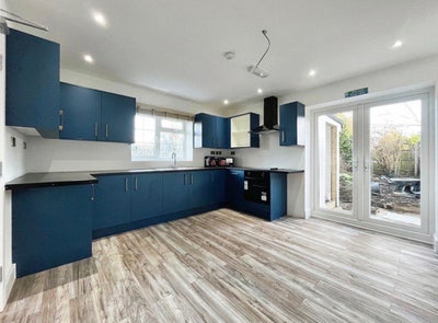 En-suite Room with Kitchenette Main Photo