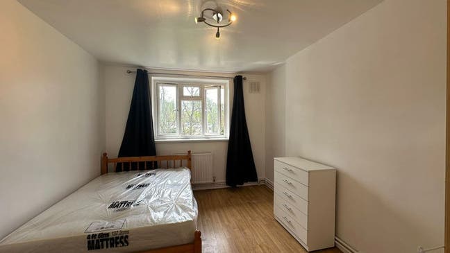 Double Room available In Hammersmith!! (78) Main Photo