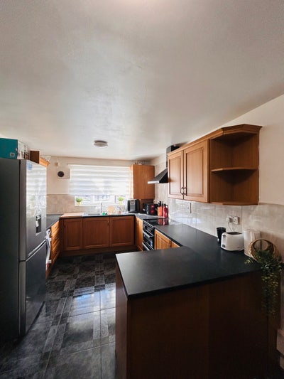 2 rooms in a shared house  Main Photo