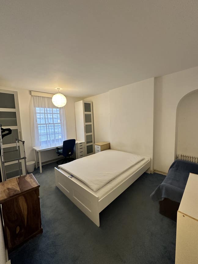 Spacious Fully Furnished Double Room in Holborn Main Photo