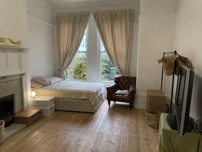 This is a nice home. We are friendly and chilled,t Main Photo