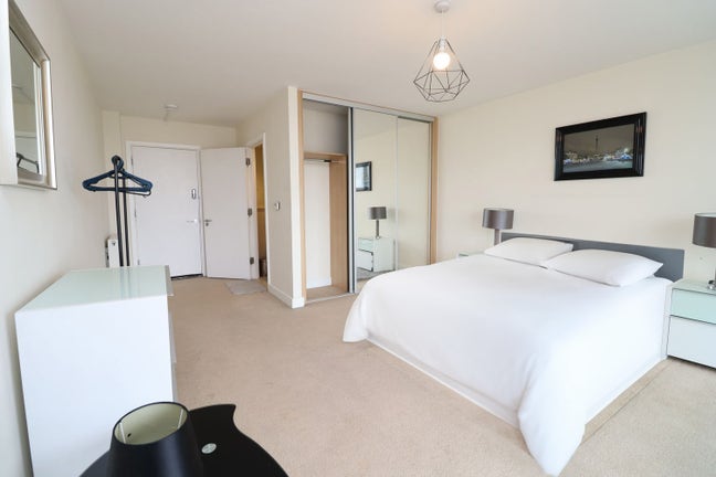 Calling for En-Suite/SE10/North Greenwich Main Photo