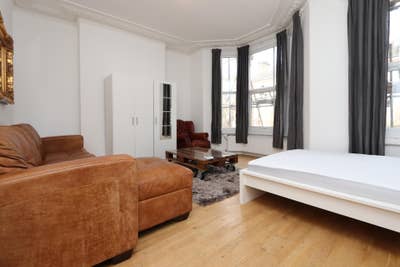 Stunning House in Notting Hill-Little Venice  Main Photo