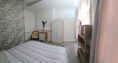  Bright King-Size Room to Let – Heart of Carlisle  Main Photo