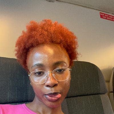 Professional Female seeks a double room Main Photo