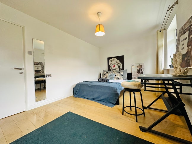 Double Room in Wapping, EW1, London Main Photo