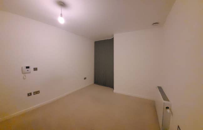 Spacious Furnished Double Room in Bow Main Photo