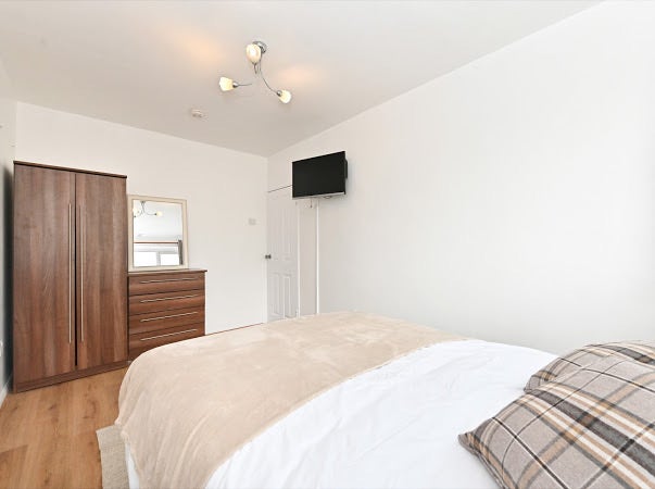 Bright Rooms in Putney - All Bills Included Main Photo