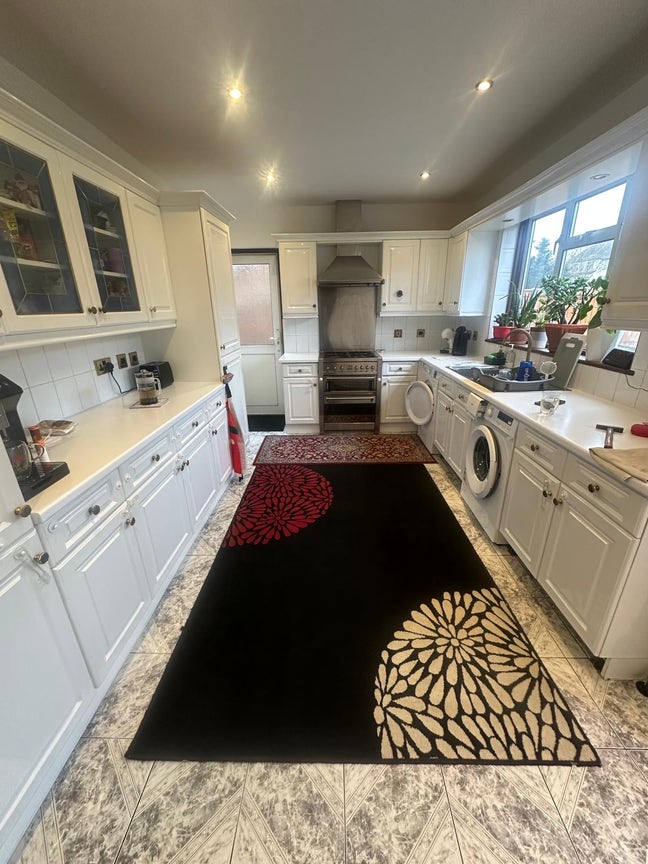 King Size Room Main Photo