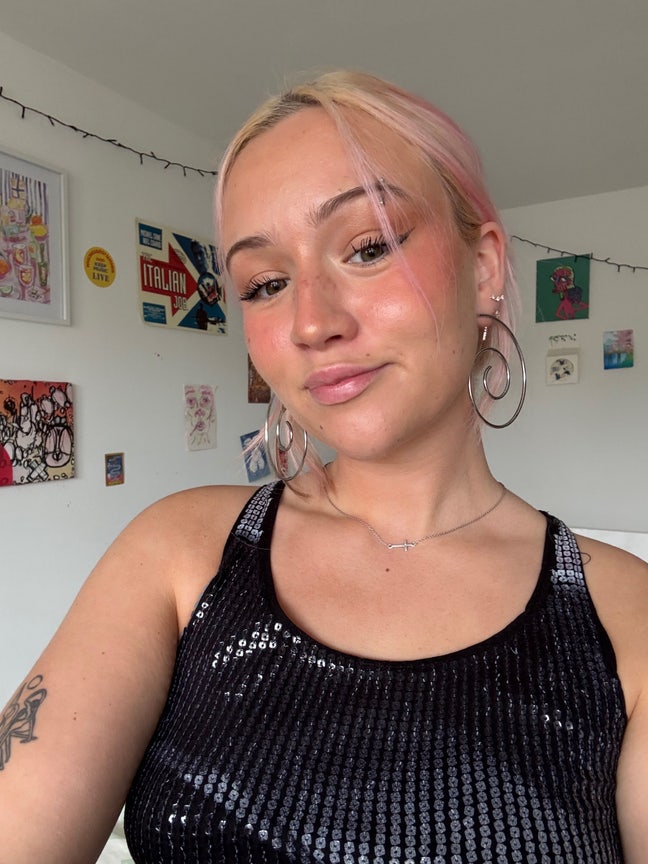 Student seeks a double room Main Photo