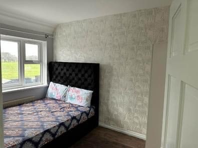 Two Rooms Available to Rent – Family Home Main Photo