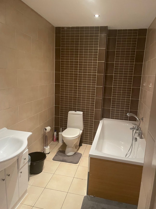Spacious Double Room in Perfect 2-Bed Shared Flat  Main Photo