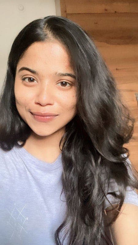 Professional Female seeks a single or double room Main Photo