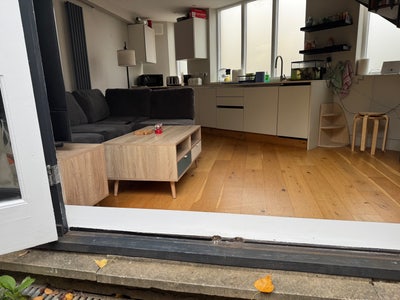 Furnished 1+1 House in  Brixton Move-in Ready Main Photo