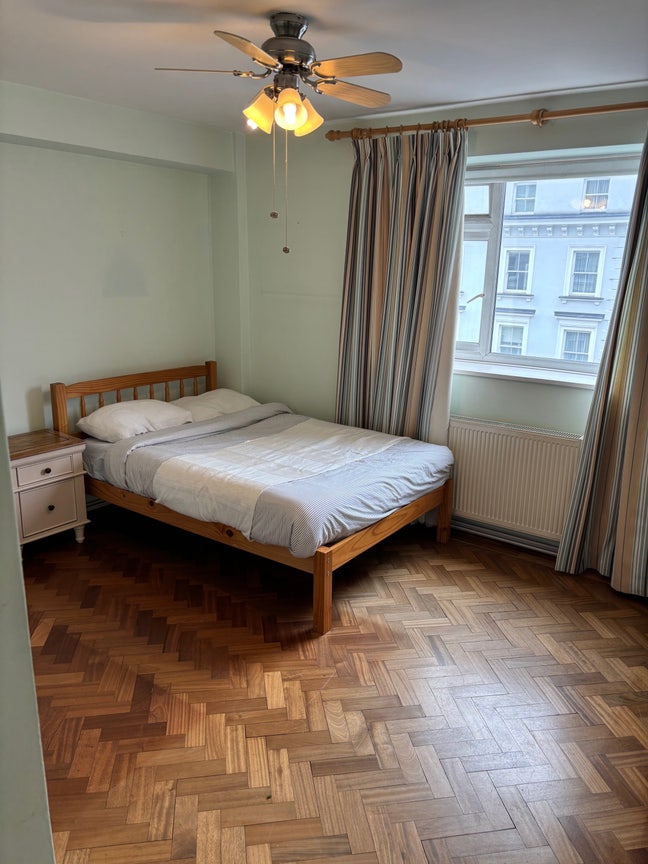 3 Beds Available Main Photo