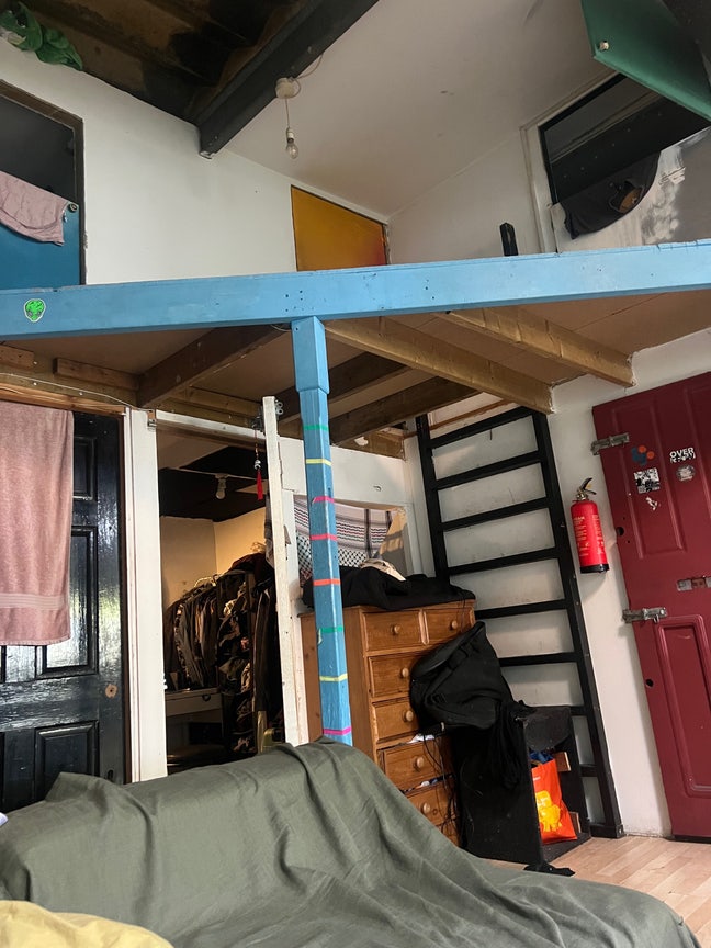 Hackney Wick Warehouse room (long term or short) Main Photo