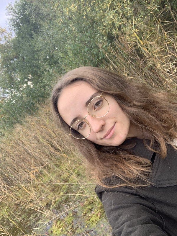 Professional Female seeks a double room Main Photo