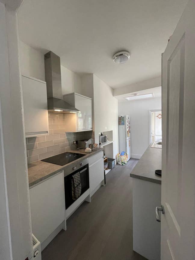 X2 Double Rooms! Main Photo