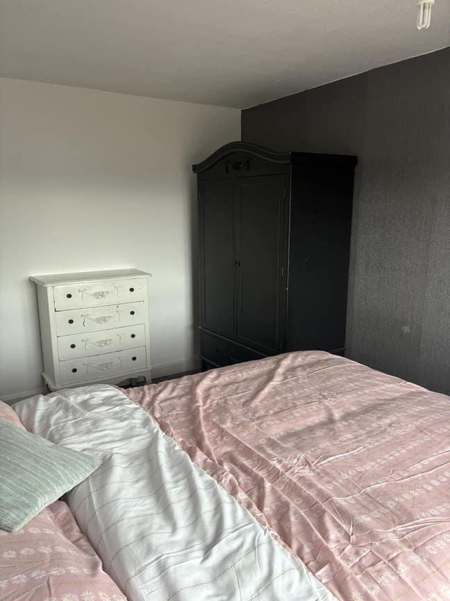 Room to rent Main Photo