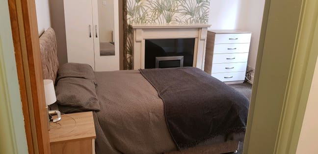 4 bed house, high standard rooms. Main Photo