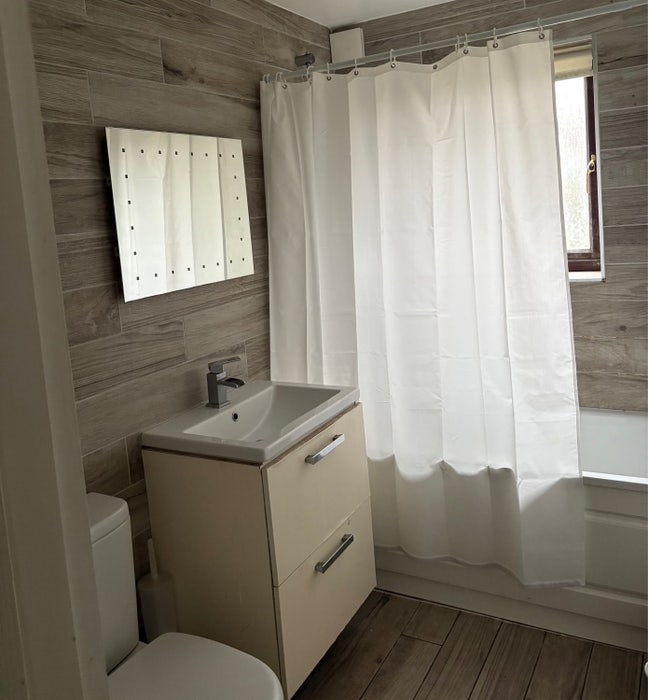 Double room/Own bathroom/Living room Main Photo