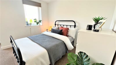 Double Own Suite | Near Whh | Deposit Free Option Main Photo