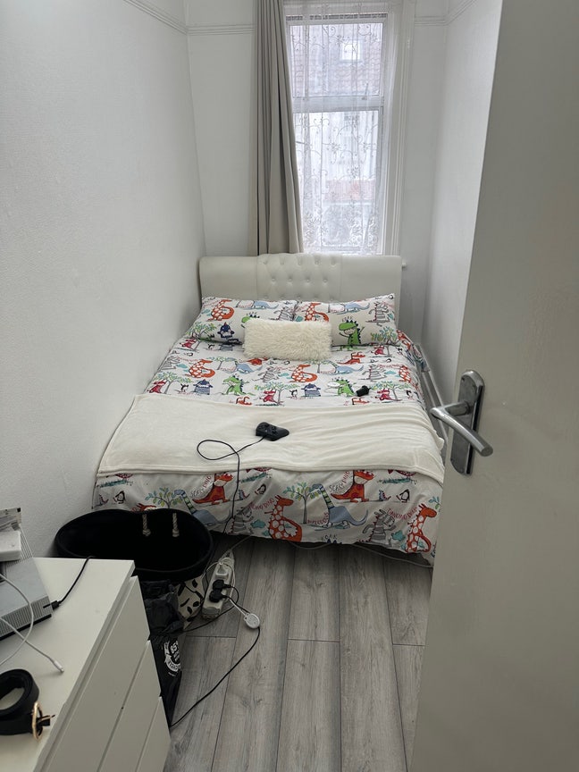 Room in Tooting Broadway Main Photo