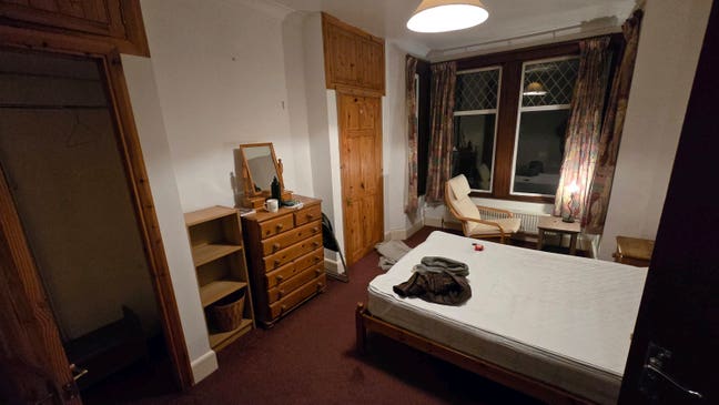 Great priced cosy double room  Main Photo