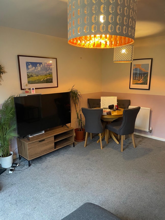 2 Double rooms in sought after Horsforth Vale  Main Photo