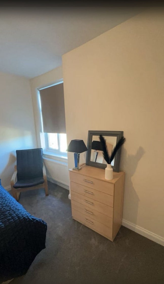 Cozy Double Room for rent Main Photo