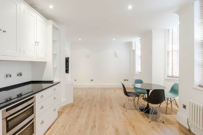 Ensuite AC Room in Mayfair! Main Photo