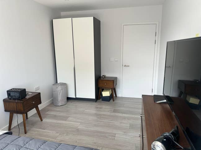 Looking for an Indian flatmate (2bed, 2 bath apt) Main Photo