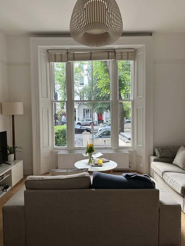 Ensuite bedroom in cozy Little Venice flat Main Photo
