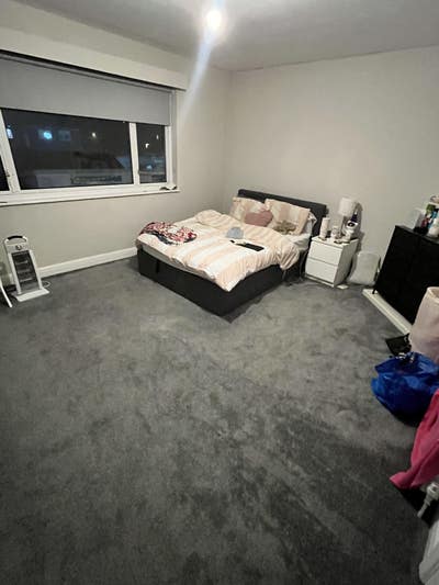 Caterham flat  Main Photo