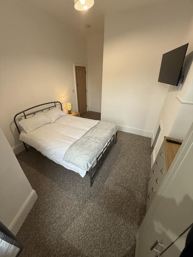Double Room * En-Suite * Newly Refurbed Main Photo