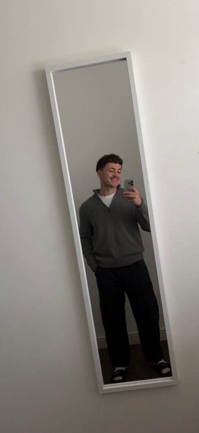 Looking for group Main Photo