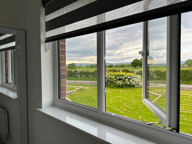 New Cozy Room with Stunning View Bill Included Main Photo