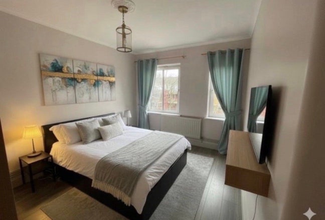 Spacious Room - 2min to St - Friendly Area Main Photo