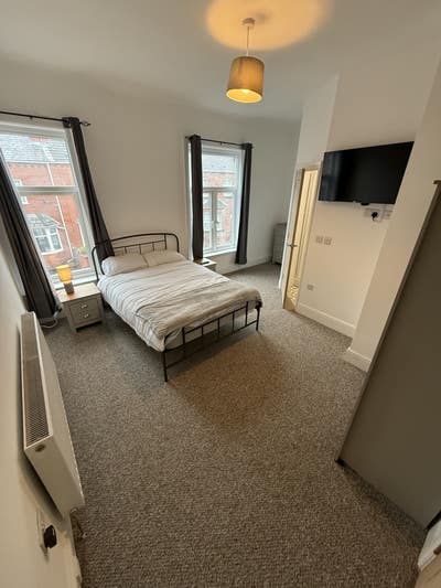 Double Room * En-Suite * Newly Refurbed Main Photo