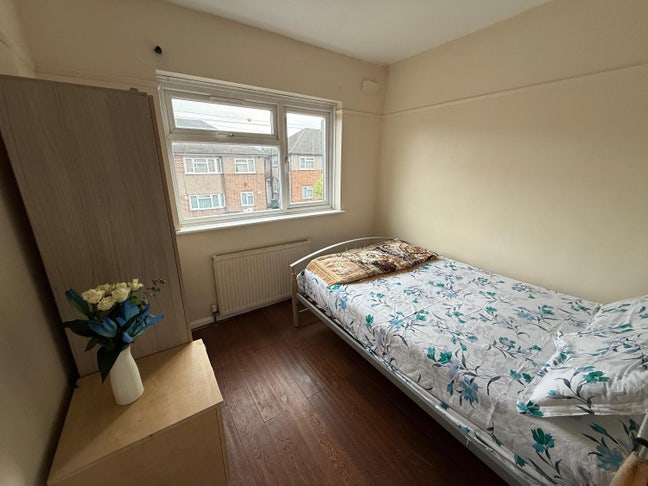 Double Bedroom for rent in 2bhk Maisonette Main Photo