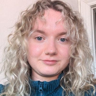 Seeking room in social house share  Main Photo