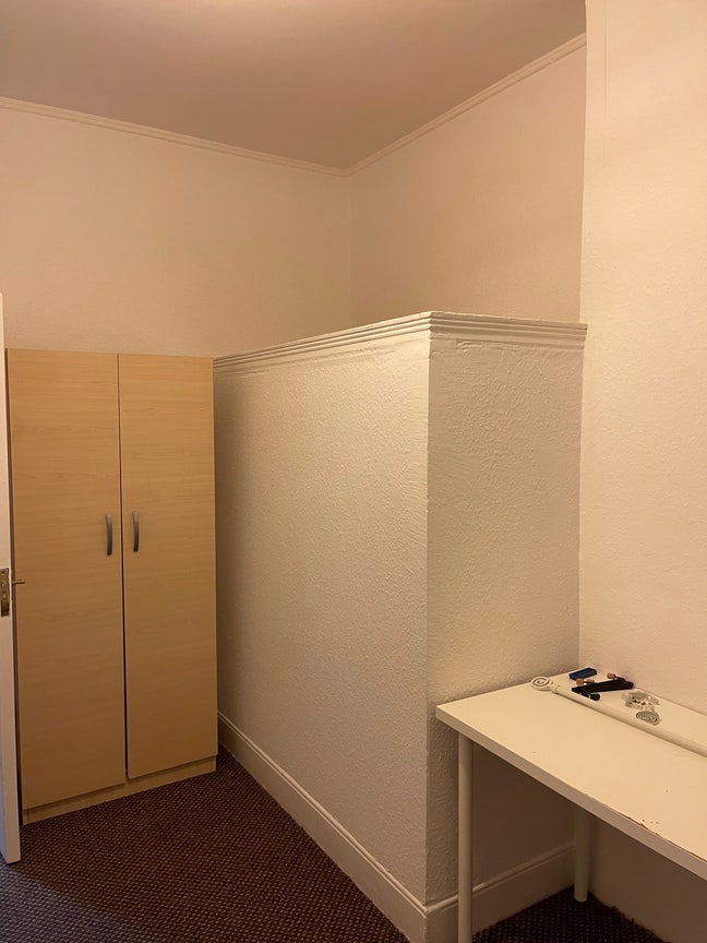 Double room in split level flat, WiFi, 2 bathrooms Main Photo