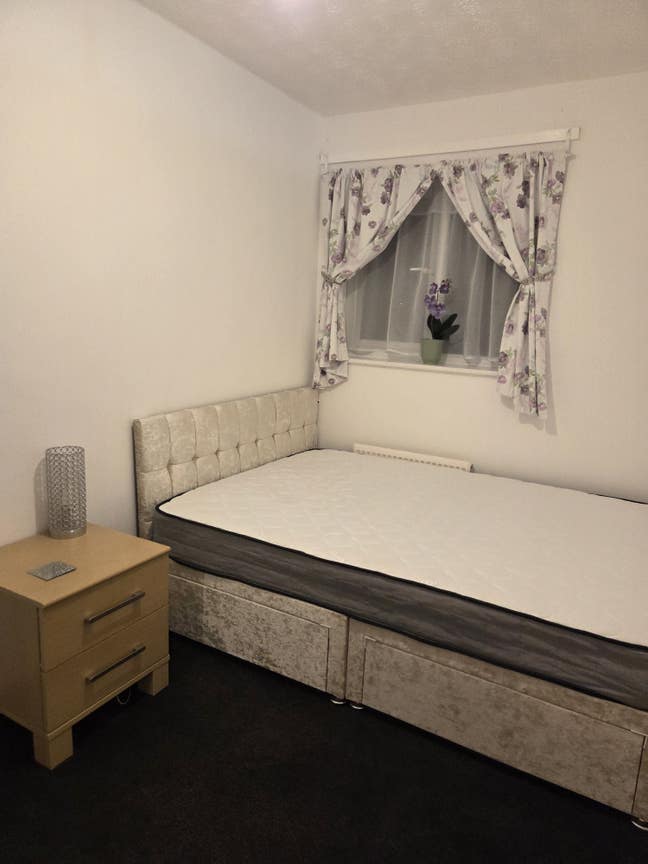 Double-room in a beautiful, quiet,semicentral area Main Photo