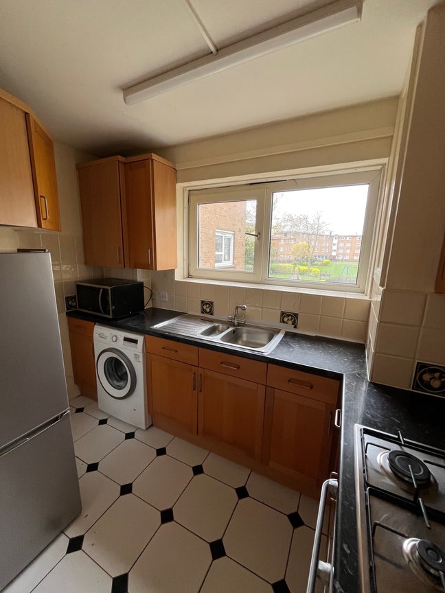 Lovely room near Stockwell station Main Photo