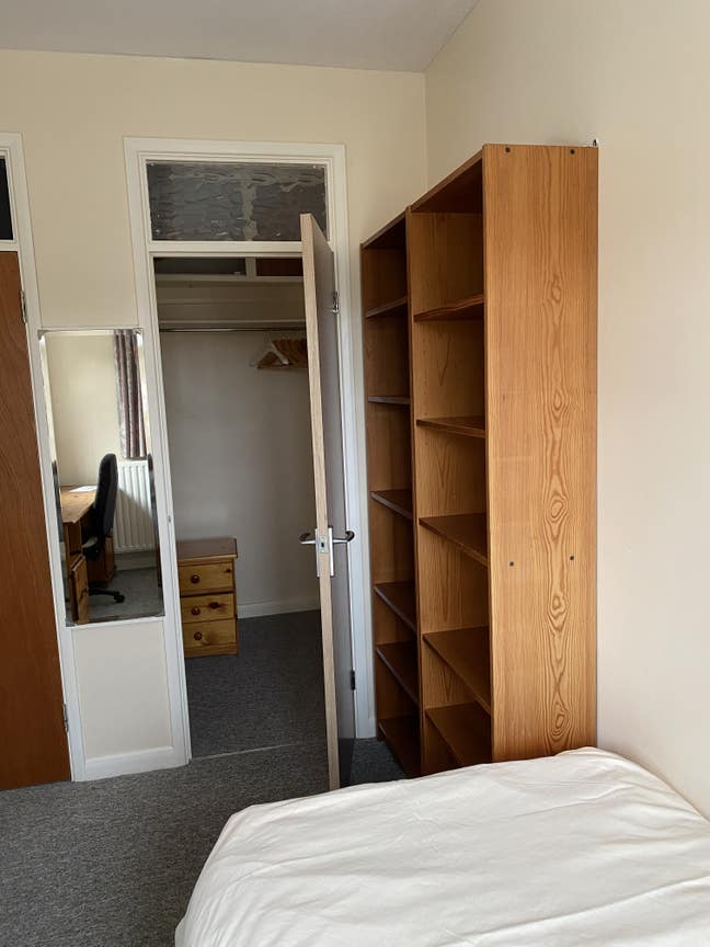 Quiet comfortable room, great location.  Main Photo