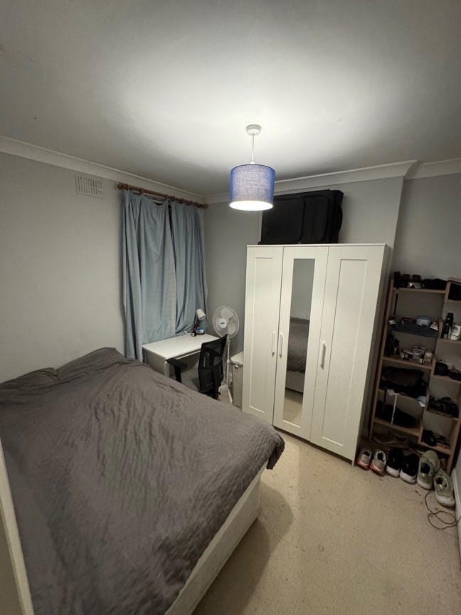 Double Room in Battersea - £975/month all in Main Photo