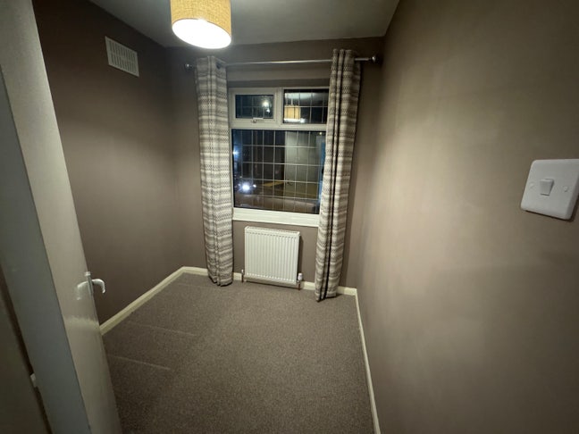 Single Bedroom  Main Photo