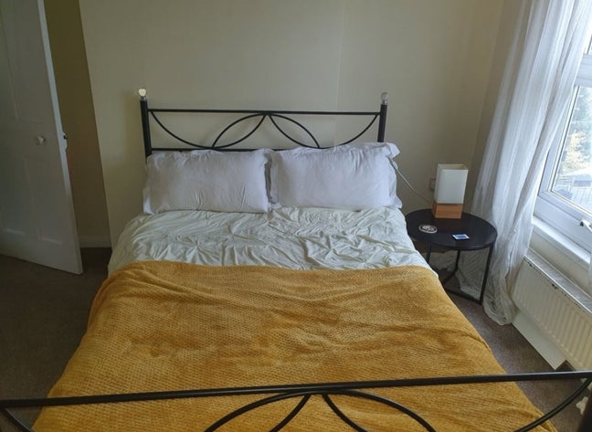 1 bed room  Main Photo