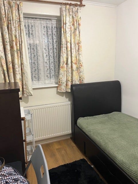 A Good Sized Single Room inc Bills & cleaning Main Photo