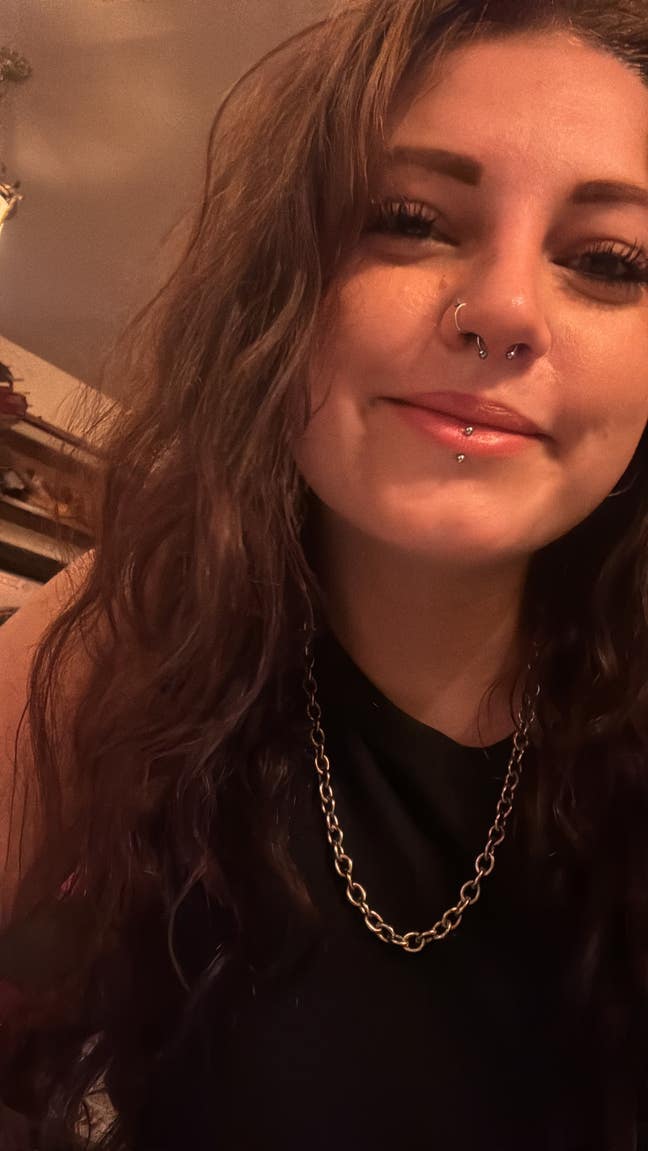 Friendly professional looking to buddy up  Main Photo